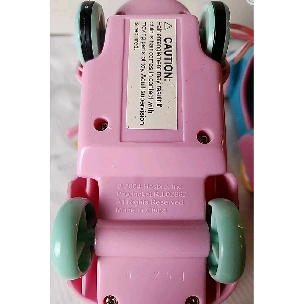 Lot 2 My Little‎ Pony Butterfly Island Scootin' Along Scooters 2004 Pink & Blue